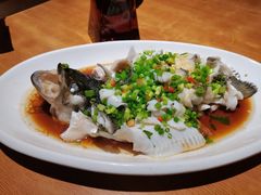 葱油鲈鱼-周锦记广式餐厅