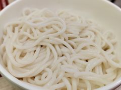 -花馬肆.云南过桥米线(汉神购物广场现场熬汤店)