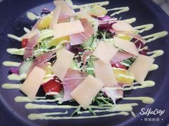 蜜瓜火腿沙拉-威克特披萨汉堡