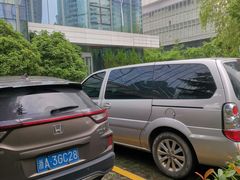 -华成国际发展大厦-停车场