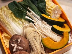 -润园四季椰子鸡火锅(卓越INTOWN店)