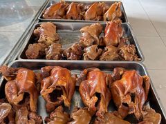 -鸿亨泰杂鱼馆(港馨家园店)