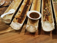 -胡须哥网红竹筒菜