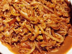 五花肉炒酸菜粉-95号酱骨·一块豆腐(展春园西路店)
