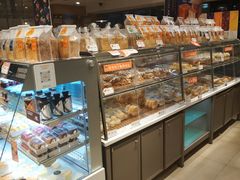 面包甜点陈列柜-BreadTalk面包新语·烘焙蛋糕(五羊邨店)