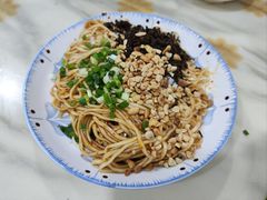燃面-何氏筠连水粉(明伦堂店)