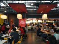 大堂-麦当劳(宁波火车高铁站店)