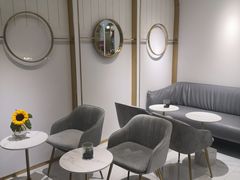 -Fridi Patisserie Cafe