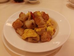 香煎腊味萝卜糕-利苑酒家(合景国际金融广场店)