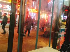 门面-屈礼洪