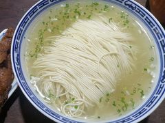 枫镇白汤面底-同得兴 Since·1995 传统苏式面馆(嘉馀坊店)