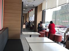 -麦当劳(成都时代奥特莱斯店)