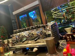 -星巴克臻选(上海虹桥新天地三店)