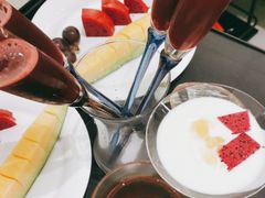 -红鼎豆捞·非遗鲍皇汤火锅(宝丰路店)