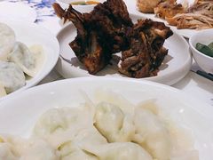 西葫芦鸡蛋水饺-东方饺子王(大屯路店)