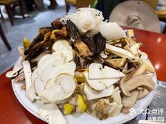 -菌之家·专业纯野生菌火锅·特色炒菌