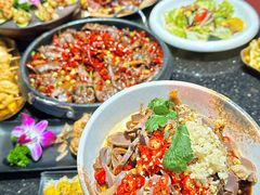 -依呀呀ktv烧烤小串(中山西路店)