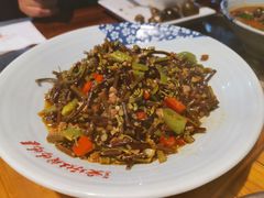 蕨菜炒辣椒肉丝-好灶头妈妈菜·柴火灶台鱼·千岛湖土菜地标美食