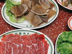 -四囍码头海鲜烧烤自助火锅(外滩南京东路悦荟广场店)