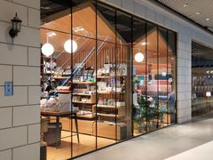 -百新书局(尚悦湾店)