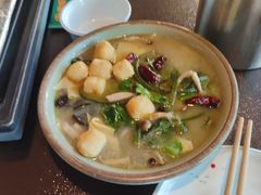 -曼听小寨海鲜烧烤·大连辣炒大王(盖州街店)