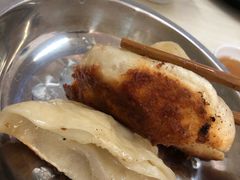 -黄阿姨锅贴大王(万航渡路店)