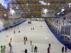-乔波室内滑雪场
