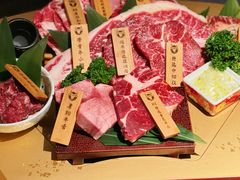 -铭牛烧肉·和牛海鲜自助(高新月牙湖店)