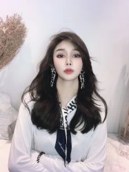 -MODEL'S HAIR