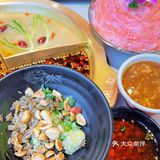 
勤劳巷又一家新店！牛蛙爱好者闭眼冲！🙊