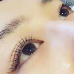 -爱美睫美甲会馆