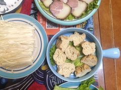 -弘烨 贵州酸汤 鱼火锅(东财店)