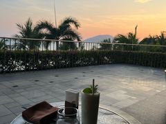 -日落吧·海景咖啡厅·餐酒吧·鸡尾酒·下午茶·乐队表演·浪漫夕阳·三亚文华东方酒店