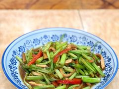 炒水芹-山林深处大别山农家菜(仙都路店)