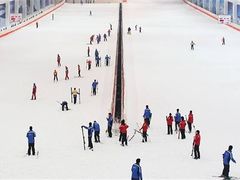 -乔波室内滑雪场