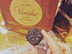 -VENCHI 闻绮(北京国贸商城店)