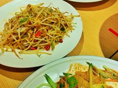 绿豆芽-关东小磨东北菜(上海长风大悦城店)