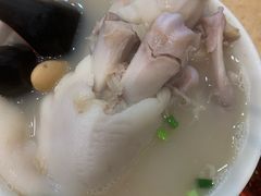 -雷祖芳老妈蹄花店