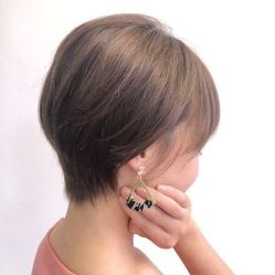 -AYO SALON