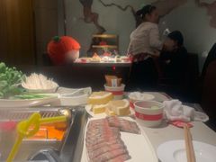 -海底捞火锅鲜切牛肉主题店(长寿路店)