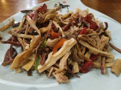 -小厨子私房菜·云南美食店