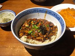 -沪西老弄堂面馆(定西路店)