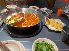-由衷贵州酸汤牛肉火锅(新桥店)