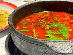 -贵府酸汤牛肉火锅·贵州老字号(飞山街店)