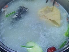 -风情丽江斑鱼火锅(孙家沟西南路80号店)