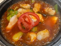-囍筷乐喜辣屋小鸡小鱼石锅煲(万达店)