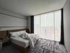 -大连星海皇冠假日酒店