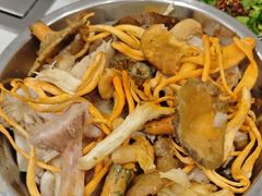 -罗记又添缘竹荪山药鸡·野生菌火锅(西园南路店)