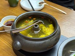 -云海肴·汽锅鸡·云南菜(天山百盛优客店)