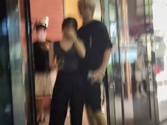 -TZ House音乐现场(来福士中心店)